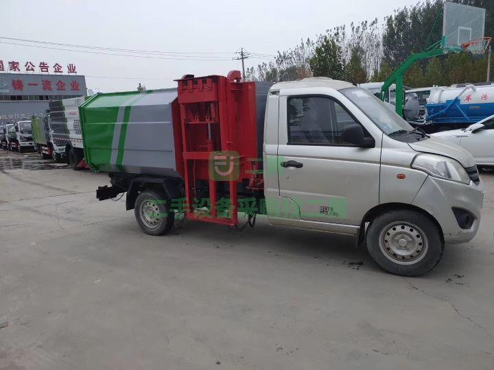 出售18年的福田垃圾車，九成新