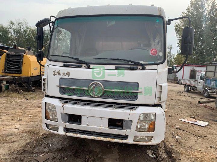出售中聯(lián)重料9014電車載泵一輛