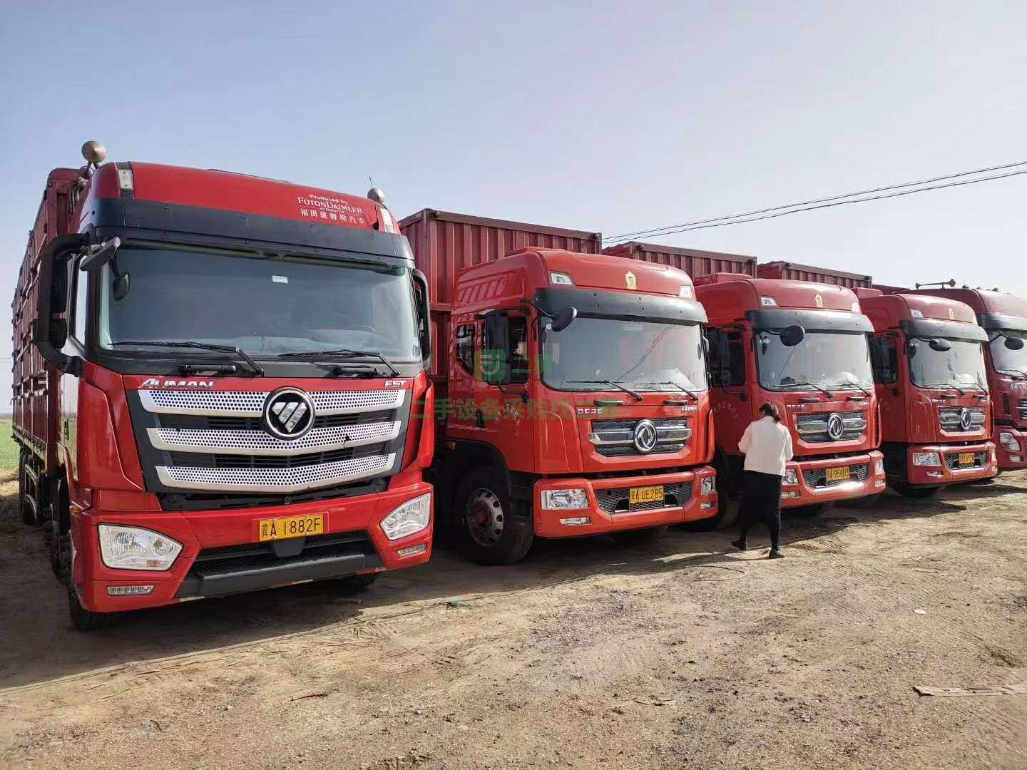 出售一臺車齡3個月9.6前二后四高欄貨車，車況精品，帶大保險
