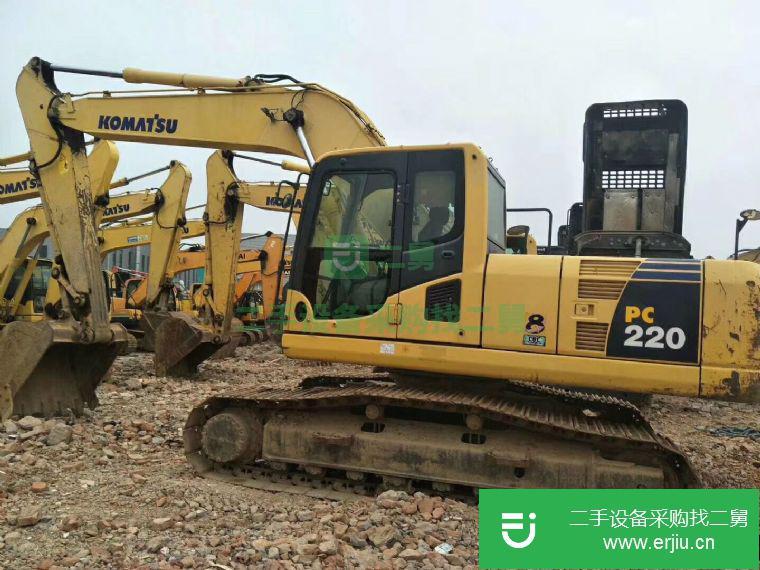 上海出售二手8成新小松挖掘機(jī)22噸