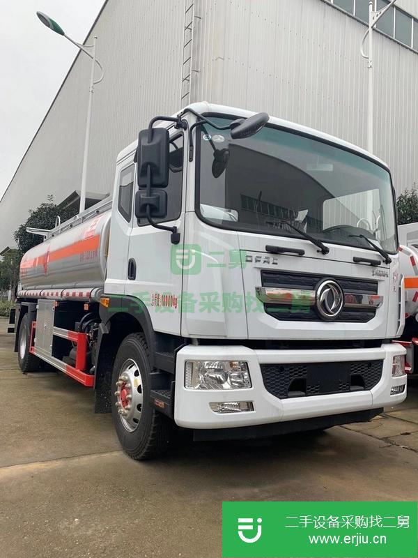 天津出售二手東風油罐車10噸康明斯180馬力發動機