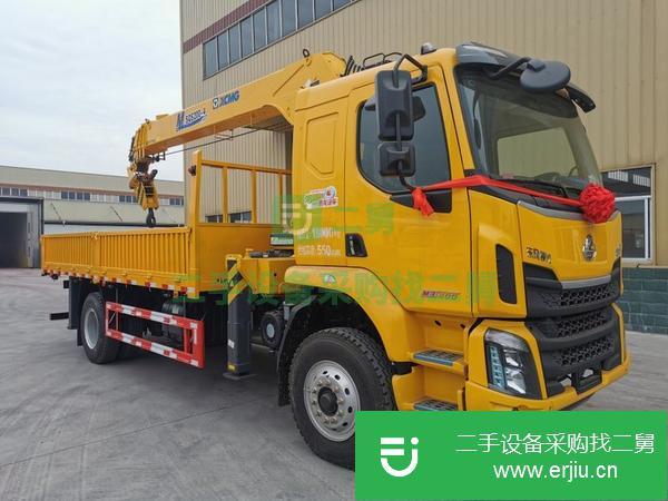 湖北出售二手東風柳汽單橋隨車吊12噸，180馬力發動機，8/9檔變速箱