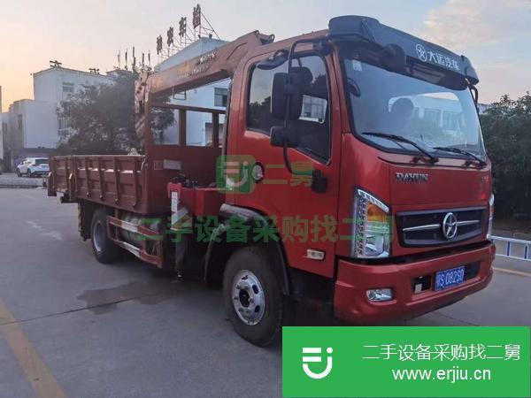 重慶出售二手大運隨車吊170馬力5噸4節臂