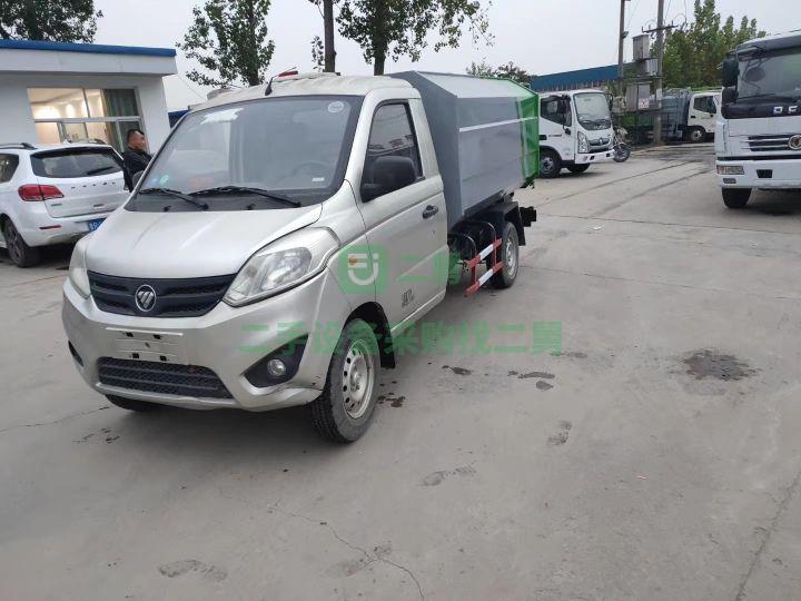 出售18年的福田垃圾車，九成新