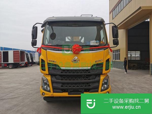 湖北出售二手東風柳汽單橋隨車吊12噸，180馬力發動機，8/9檔變速箱
