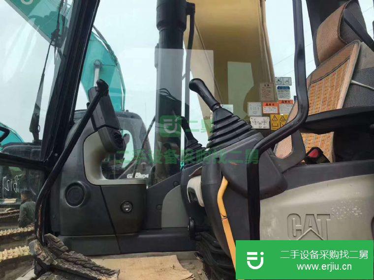 江蘇出售二手卡特320D挖掘機