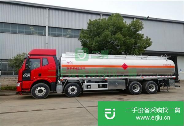 新疆出售二手柳汽小三軸鋁合金油罐車