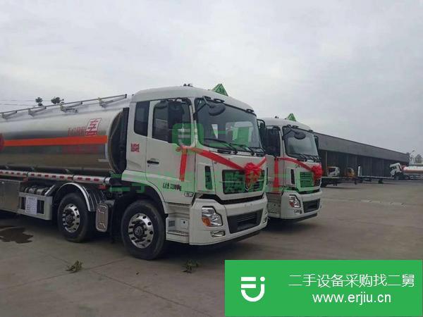 湖北出售二手東風天龍前四后八350馬力油罐車