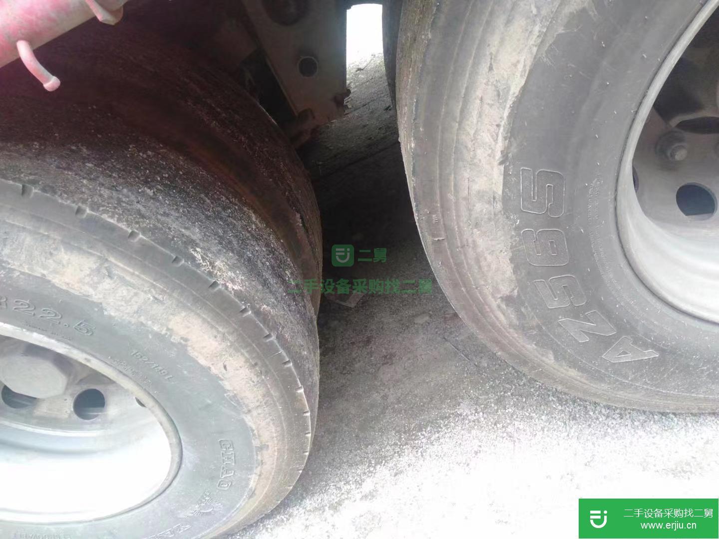 江西出售二手重汽豪沃540馬力半掛車