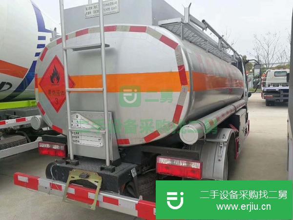 山東出售二手8噸油罐車玉柴發動機