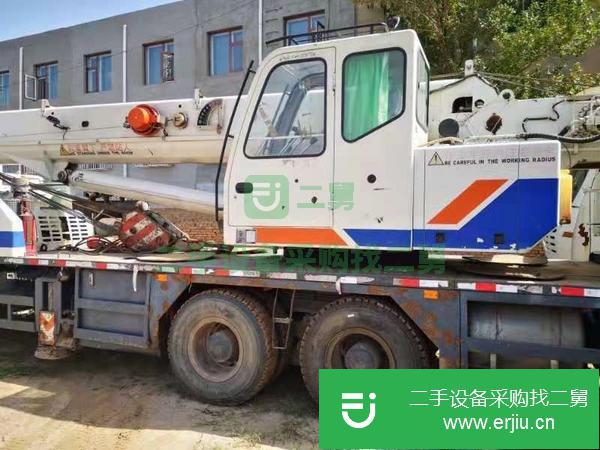 陜西出售二手中聯(lián)25ⅴ5汽車吊,13年出廠國(guó)三,原車原版,推桿
