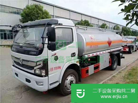 湖北出售二手東風8噸油罐車朝柴170馬力