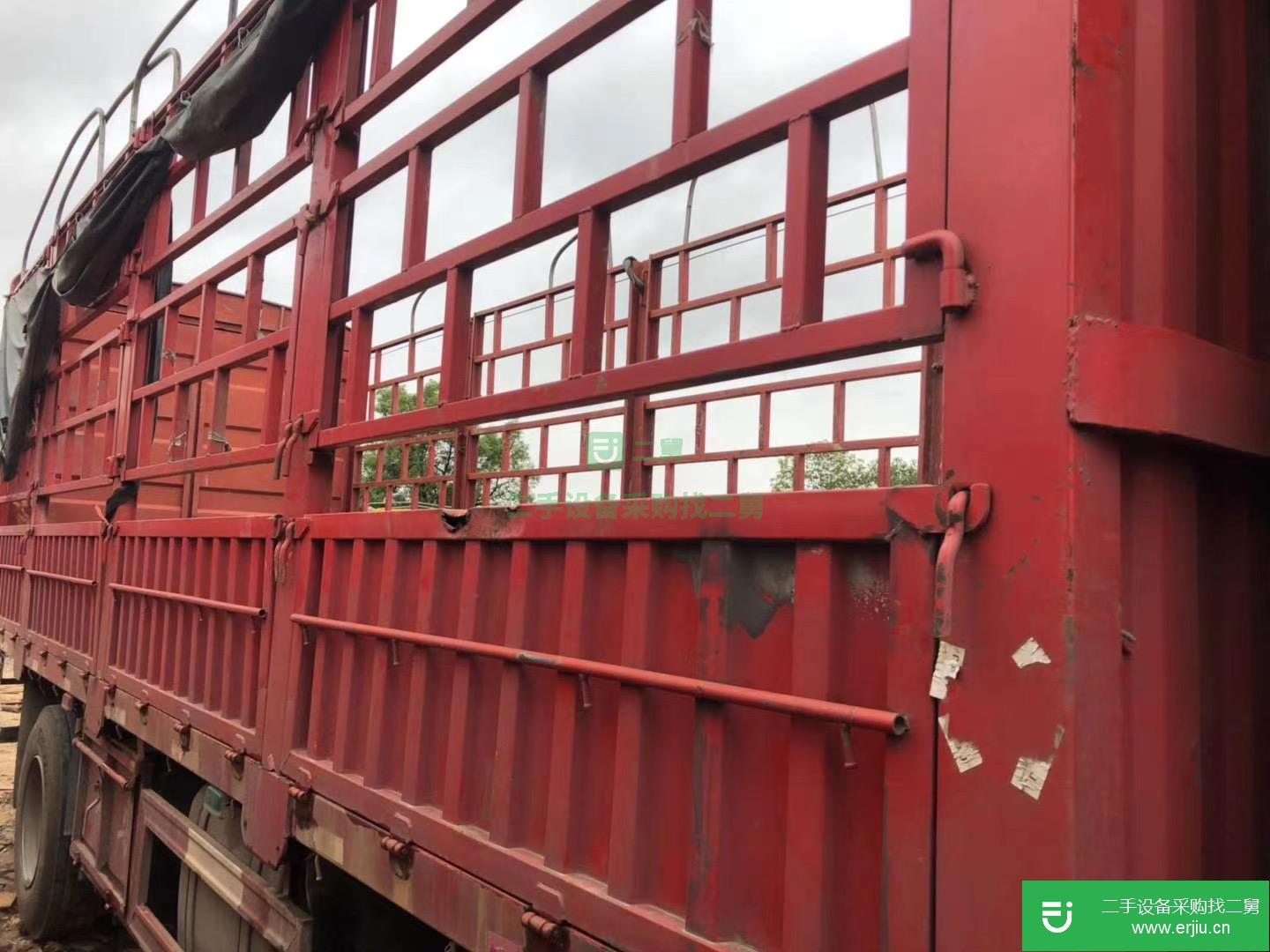 江西出售二手乘龍H5前四后四高欄載貨車
