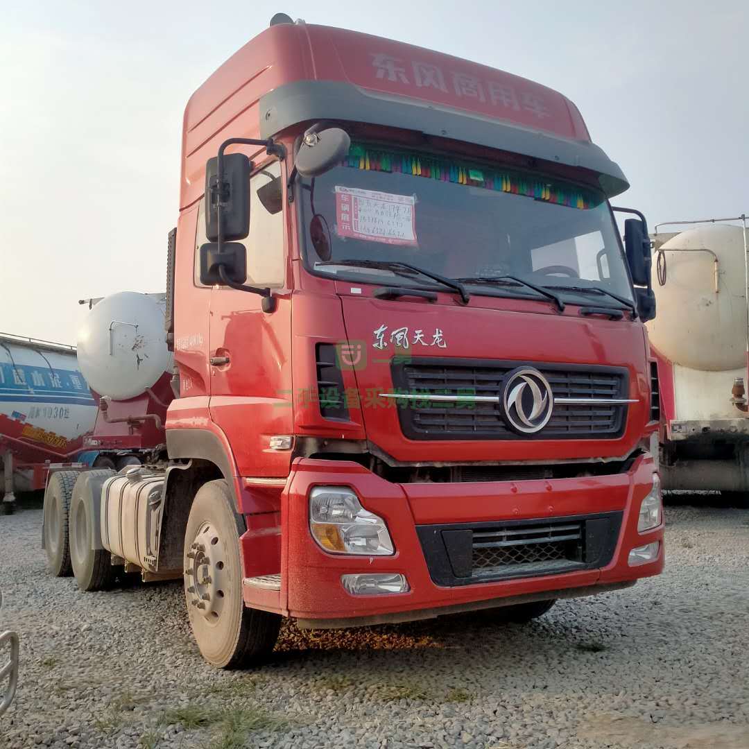 出售18年10月二手天龍旗艦520馬力牽引車頭