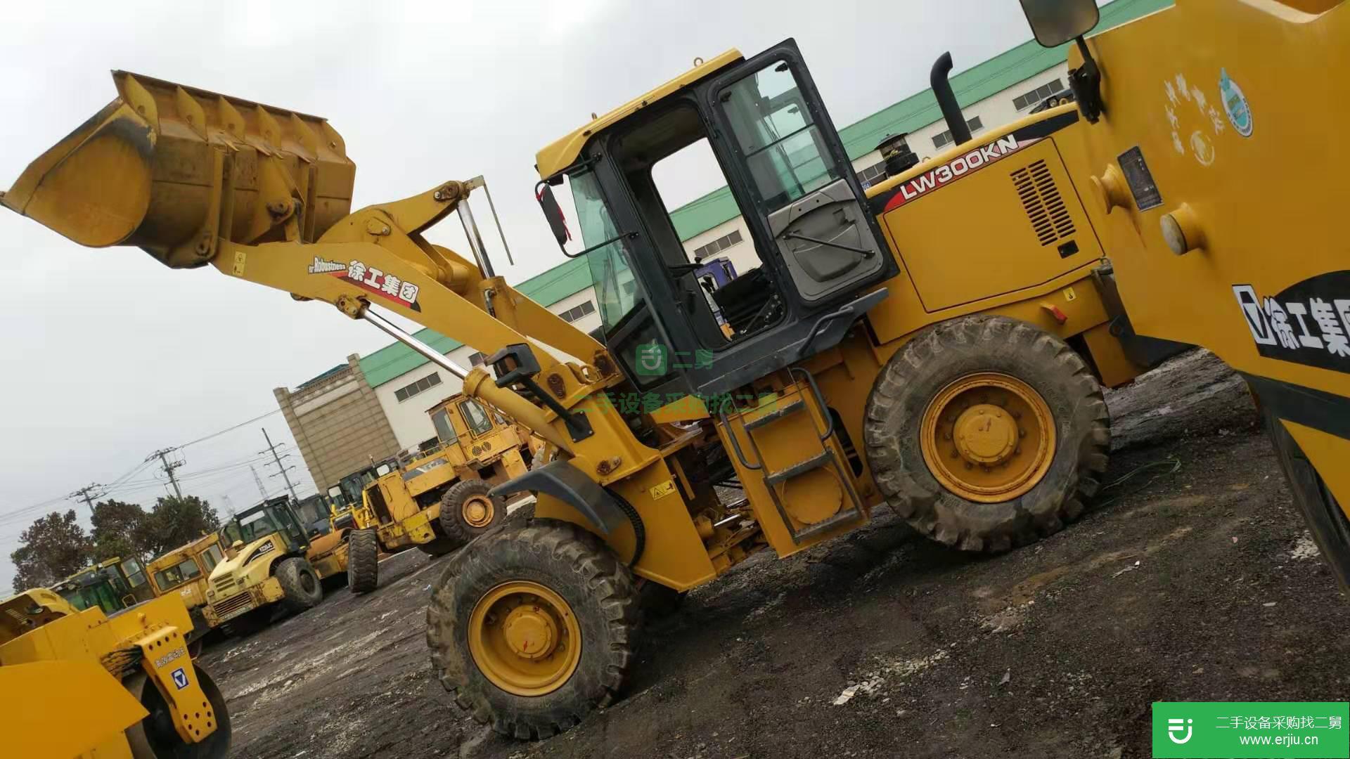 上海出售二手徐工300KN鏟車