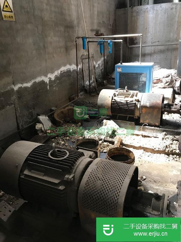 浙江出售二手特富160萬大卡熱風型燃氣導熱油鍋爐