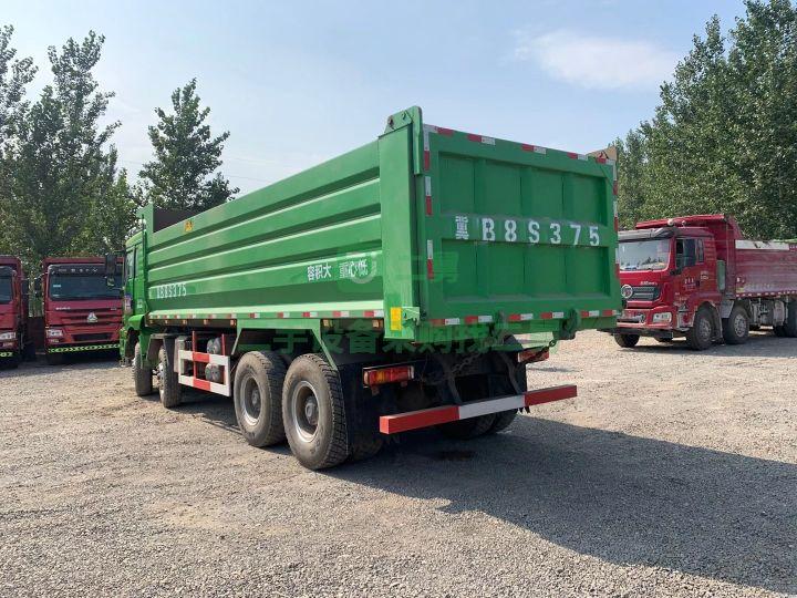 出售18年8月7.6米德龍新m3000前四后八自卸車