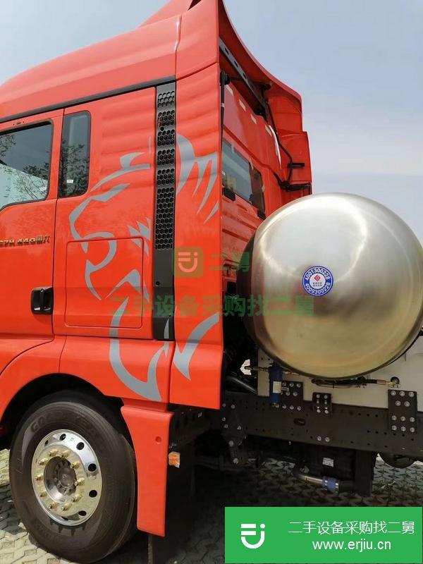 甘肅出售二手汕德卡牽引車 國六排放1000升 氣罐440馬力雙驅(qū)輕體