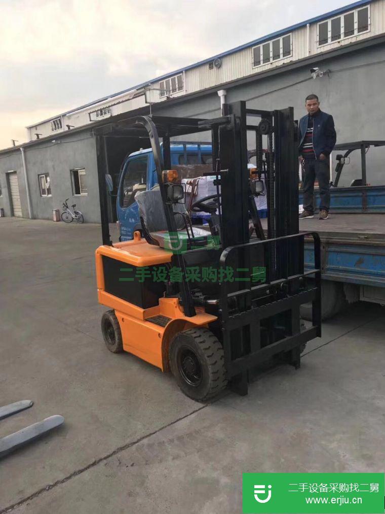 上海出售二手杭州1.5噸電動叉車，升高3米