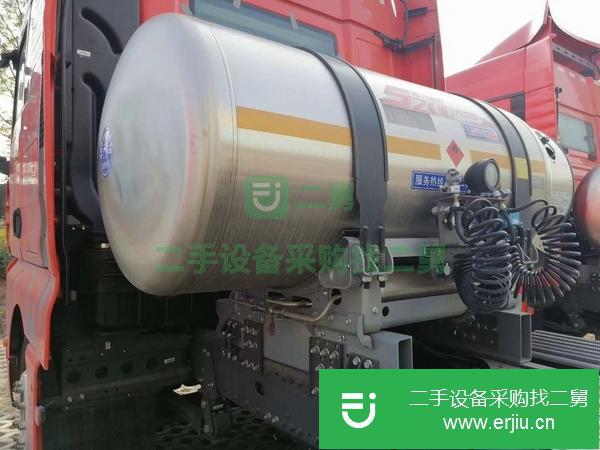 甘肅出售二手汕德卡牽引車 國六排放1000升 氣罐440馬力雙驅(qū)輕體