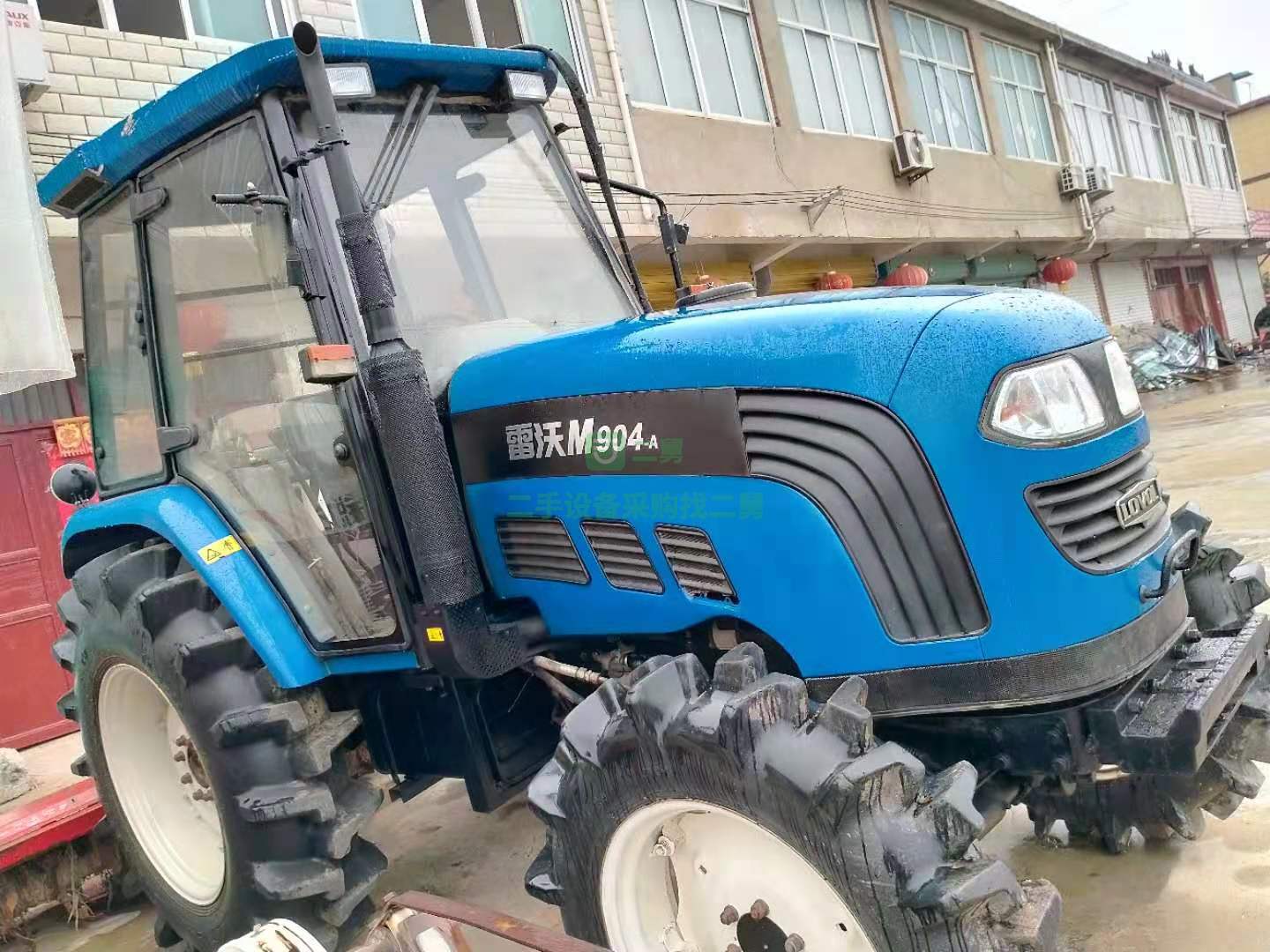 出售16年雷沃9O4拖拉機，工作4百多小時，有空調帶旋耕機