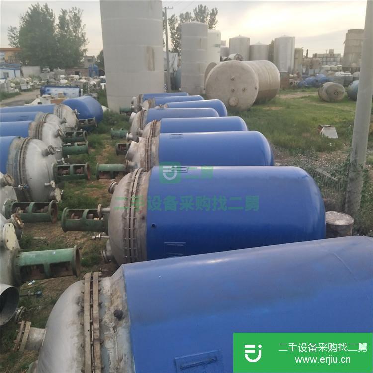 山東出售二手10噸搪瓷反應(yīng)釜