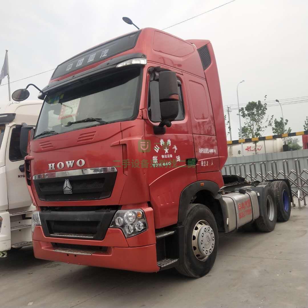 出售二手18年11月豪沃T7H/430馬力LNG燒汽牽引車
