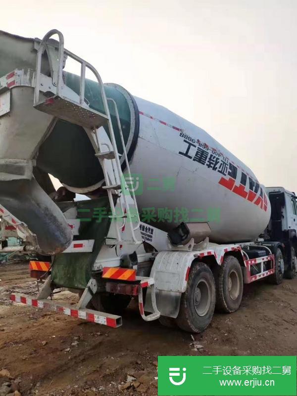 內(nèi)蒙古出售二手豪沃22方混泥土攪拌車