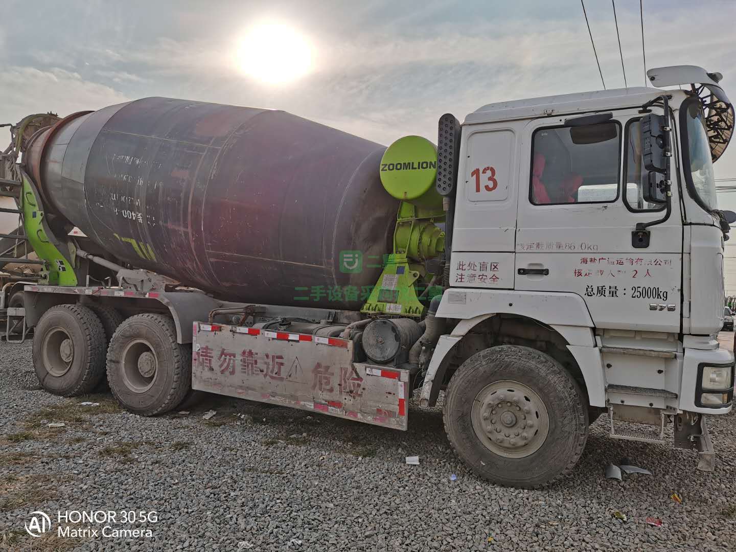 出售一臺16年12月德龍大12方攪拌車，國四排量