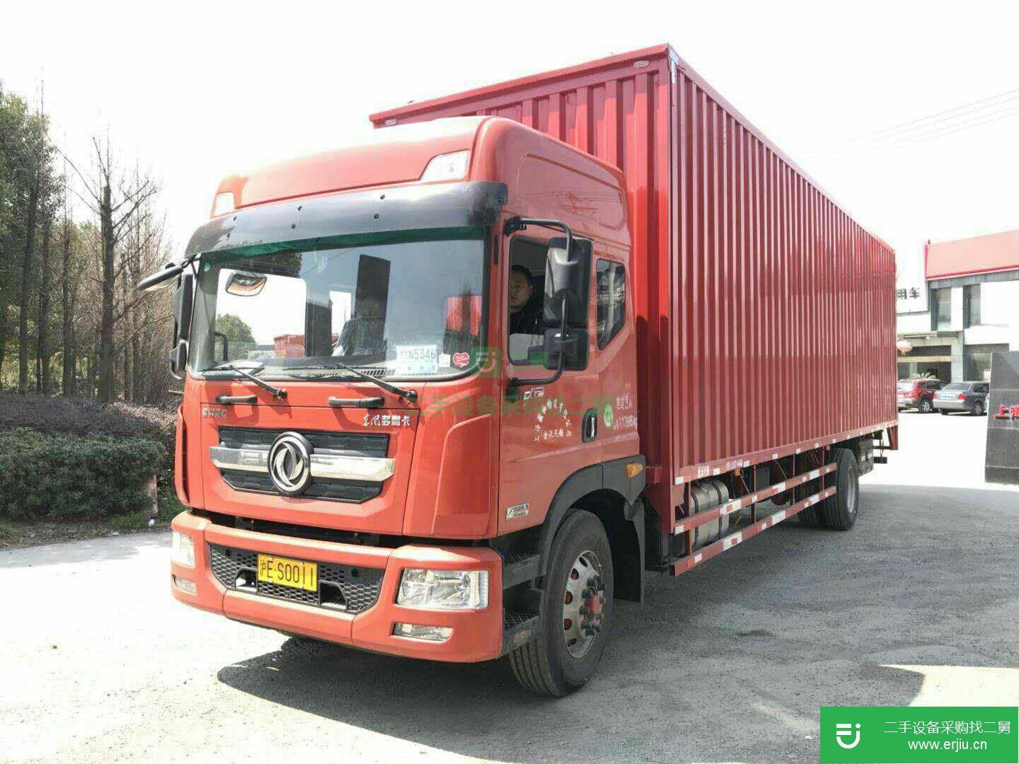 上海出售二手東風多利卡箱式貨車
