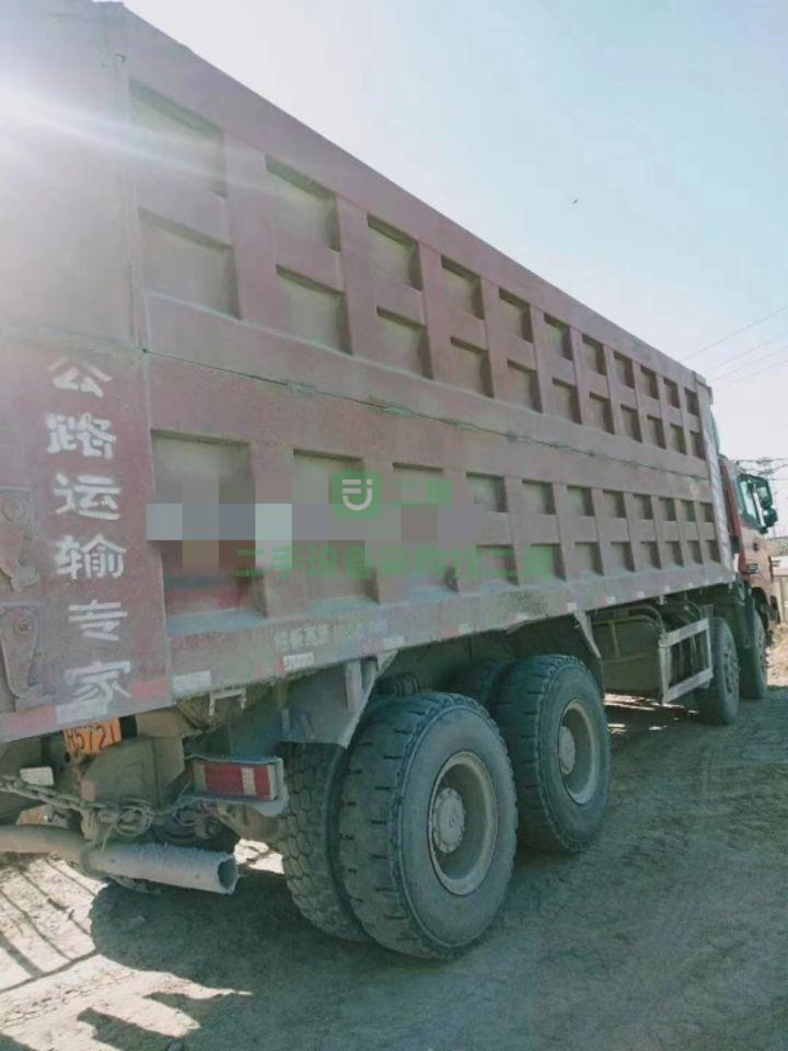 出售13年10月國三8.2米歐曼前四后八自卸車