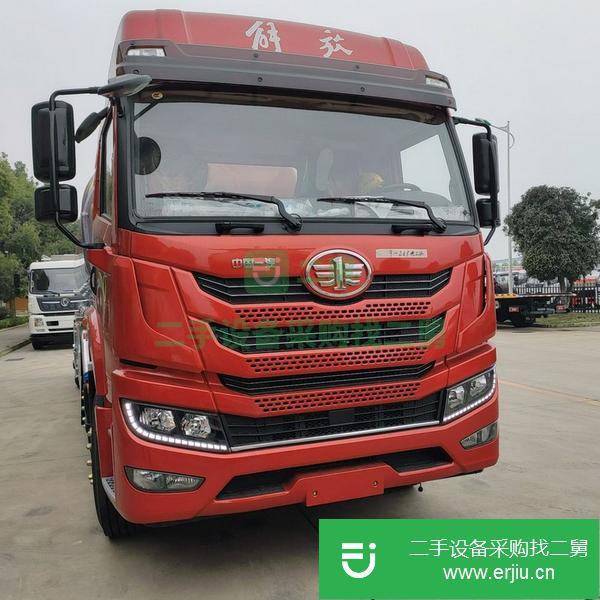 山西出售二手解放前四后六26O馬力運油車
