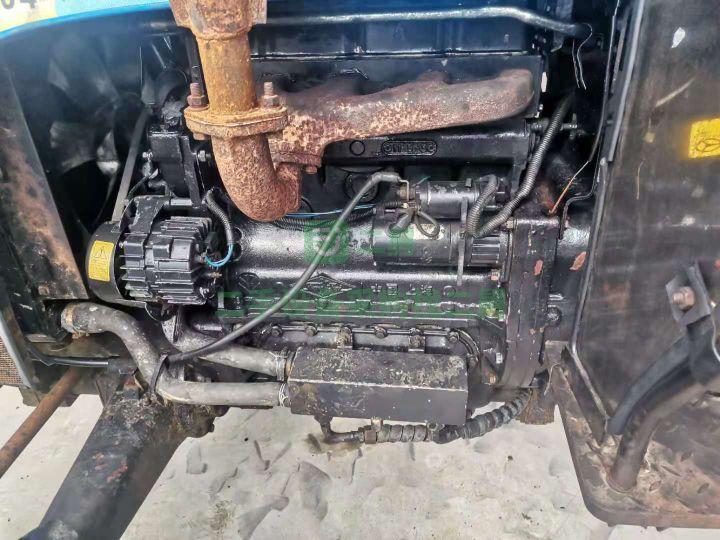 出售12年上海紐荷蘭704拖拉機