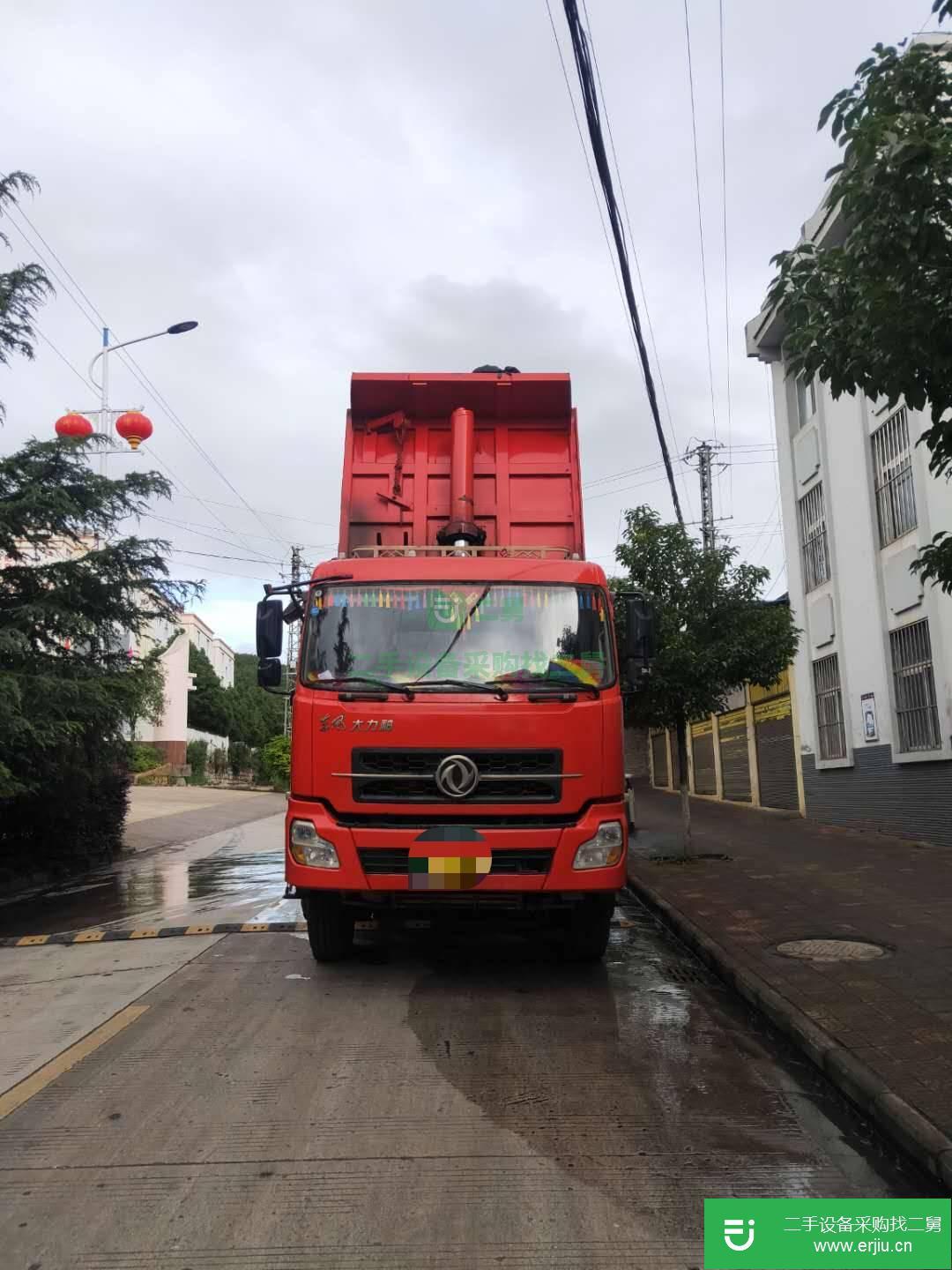 云南出售二手東風(fēng)340馬力自卸車