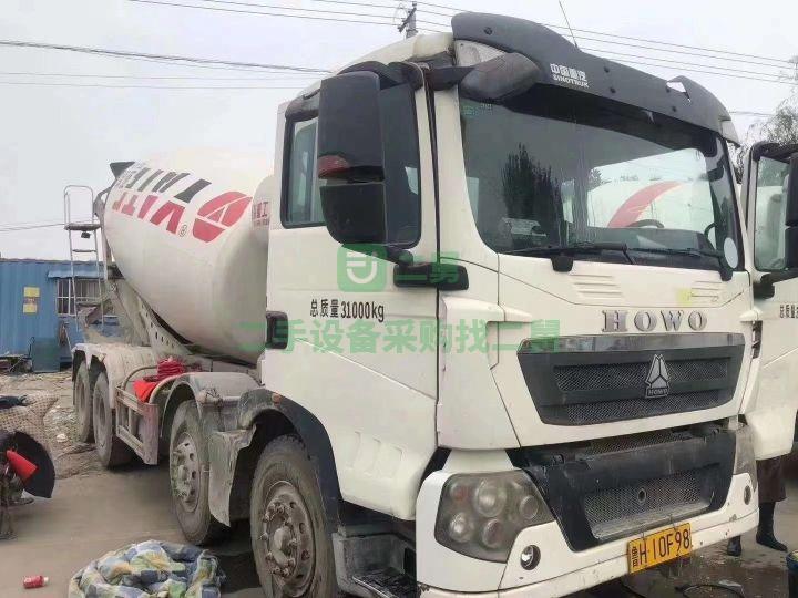 出售國五輕量化12方攪拌車，車況精品，包提檔過戶，支持分期