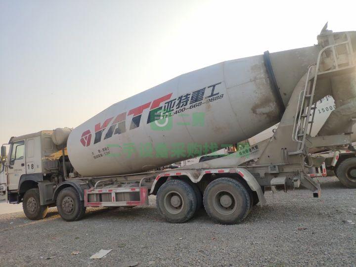 出售17年豪沃亞特攪拌車大20方車況精品全國提檔分期按揭
