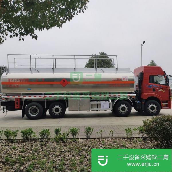 山西出售二手解放前四后六26O馬力運油車