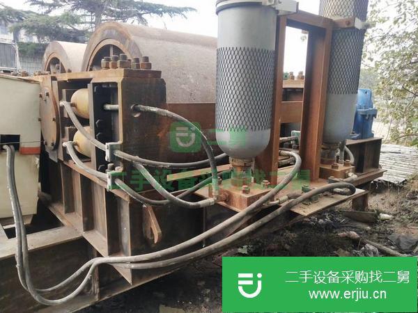 河南出售二手800--1200對(duì)滾制砂機(jī)