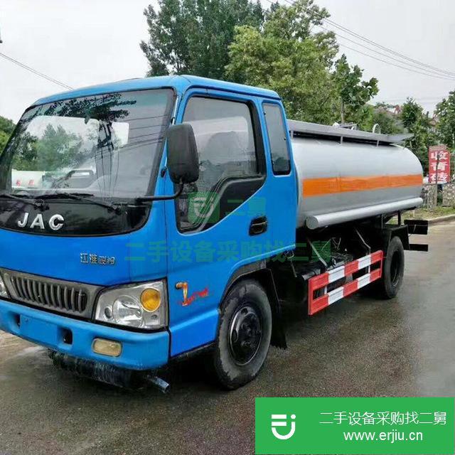山東出售二手東風福瑞卡油罐車