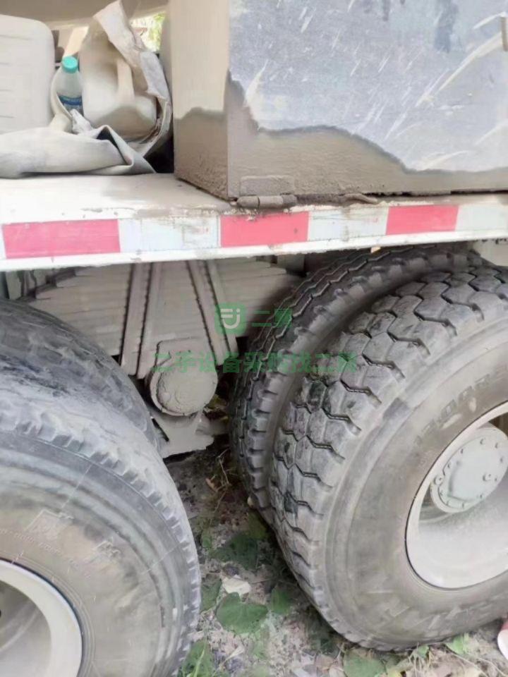 出售18年豪沃攪拌車，唐鴻上裝，拉23方罐子，車況精品