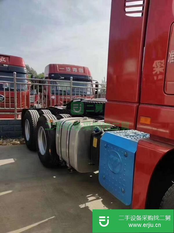 江蘇出售二手歐曼550馬力牽引車