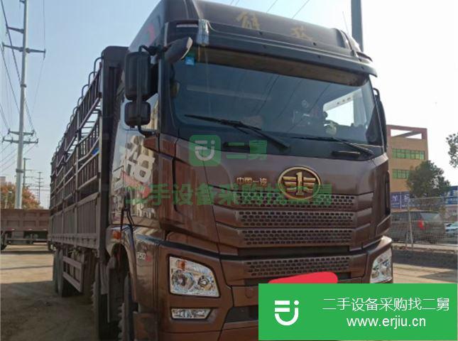 江西出售二手青島解放JH69.5米倉柵式載貨車
