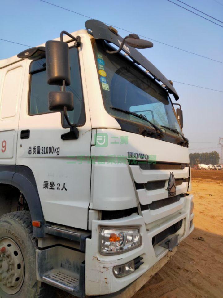 出售18年豪沃攪拌車，唐鴻上裝，拉23方罐子，車況精品