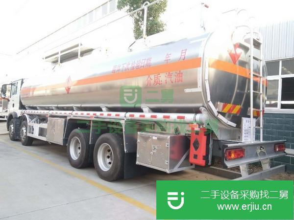 四川出售二手重汽豪沃前四后八30.5方鋁合金油罐車