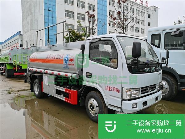 四川出售二手4.4方102馬力加油車