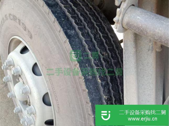 江西出售二手青島解放JH69.5米倉柵式載貨車