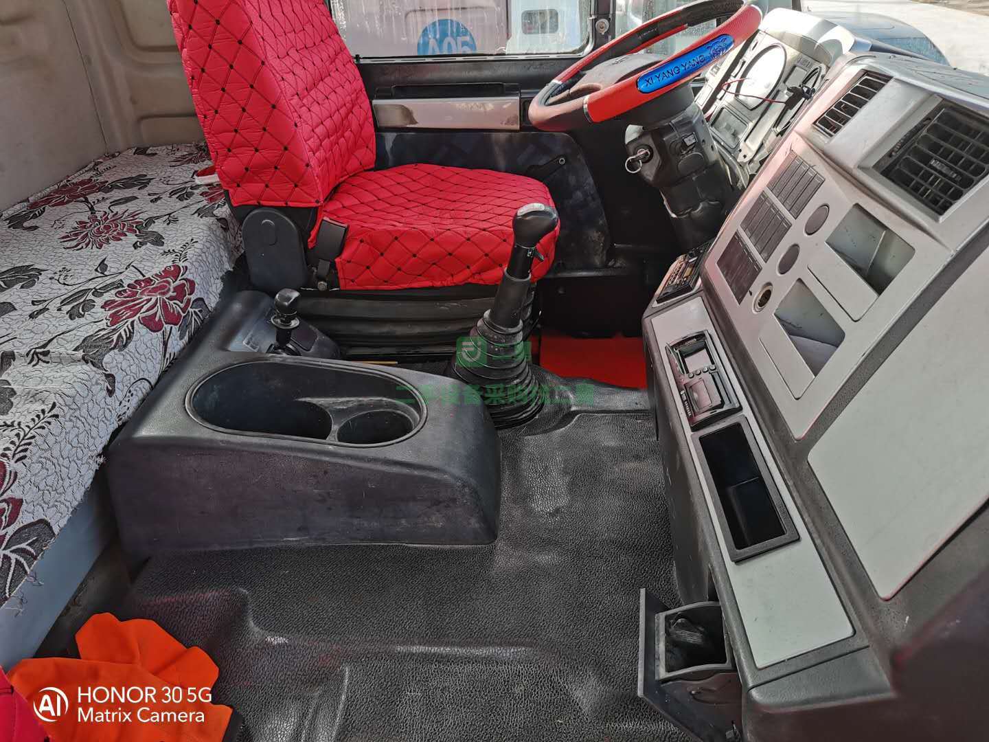 出售一臺16年12月德龍大12方攪拌車，國四排量
