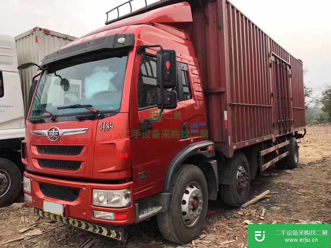 江西出售二手解放龍V7.8米前四后四箱式貨車