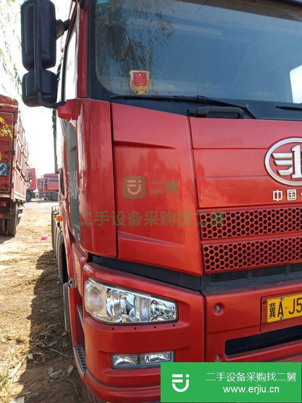 河北出售二手解放牽引車，420馬力，國五雙驅，車況原版