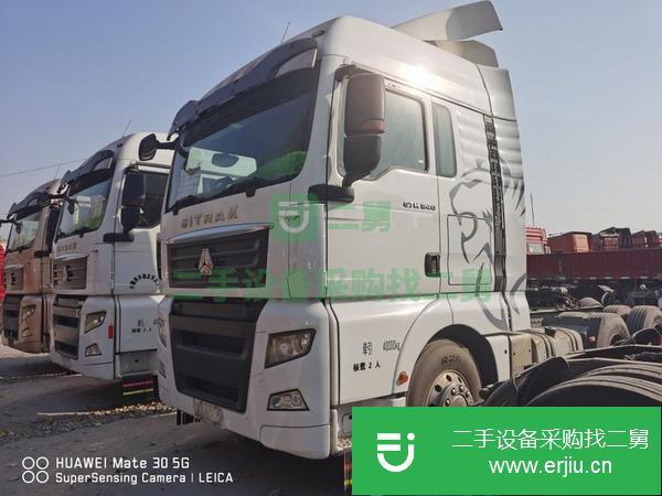 山東出售二手17年汕德卡國五排放540馬力牽引車